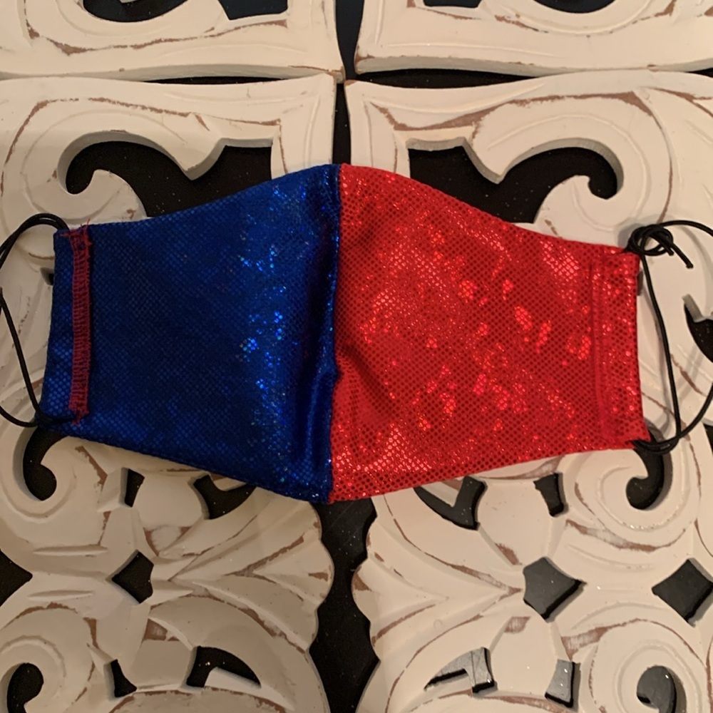 Handmade Red and Blue Shimmer Harley Quinn Mask NWOT - Picture 4 of 4